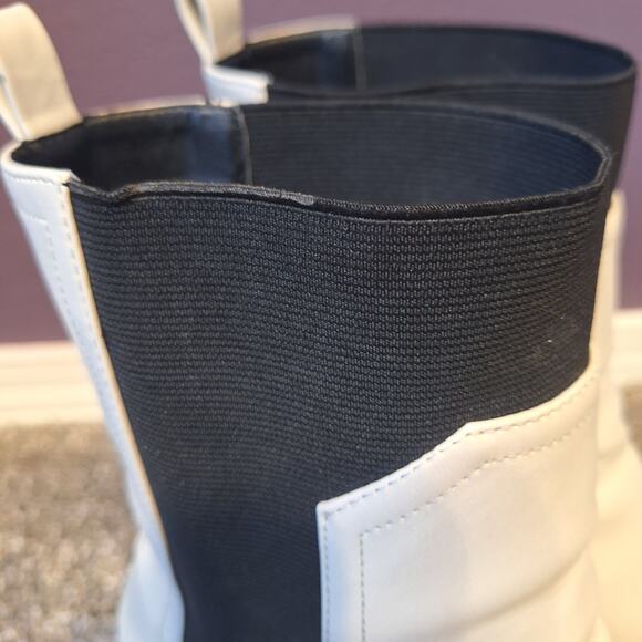 Dolce Vita womens 11 Brody pull on white black chelsea Boot bootie - Picture 7 of 8